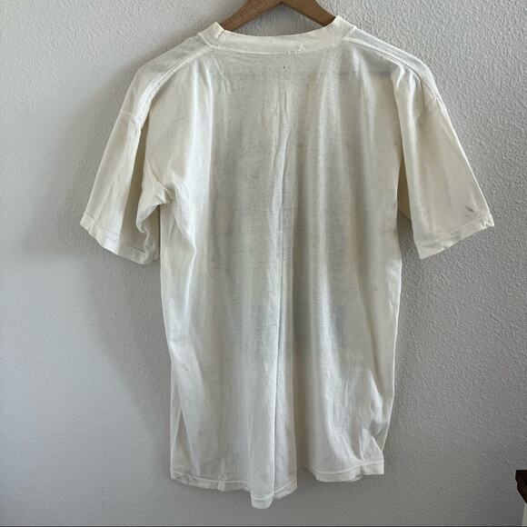 Vintage 1988 The California Raisins Play in the Bowl of Raisins Graphic T-Shirt - Picture 8 of 13